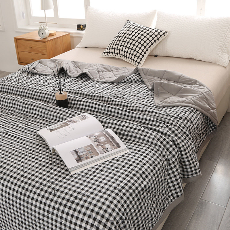 Ein einfarbiger, doppelt geste – Embroidery Quilt Cover Bewertung und Preis