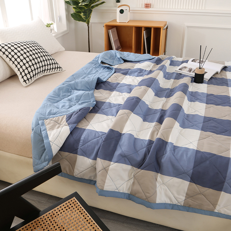 Ein einfarbiger, doppelt geste – Embroidery Quilt Cover Bewertung und Preis