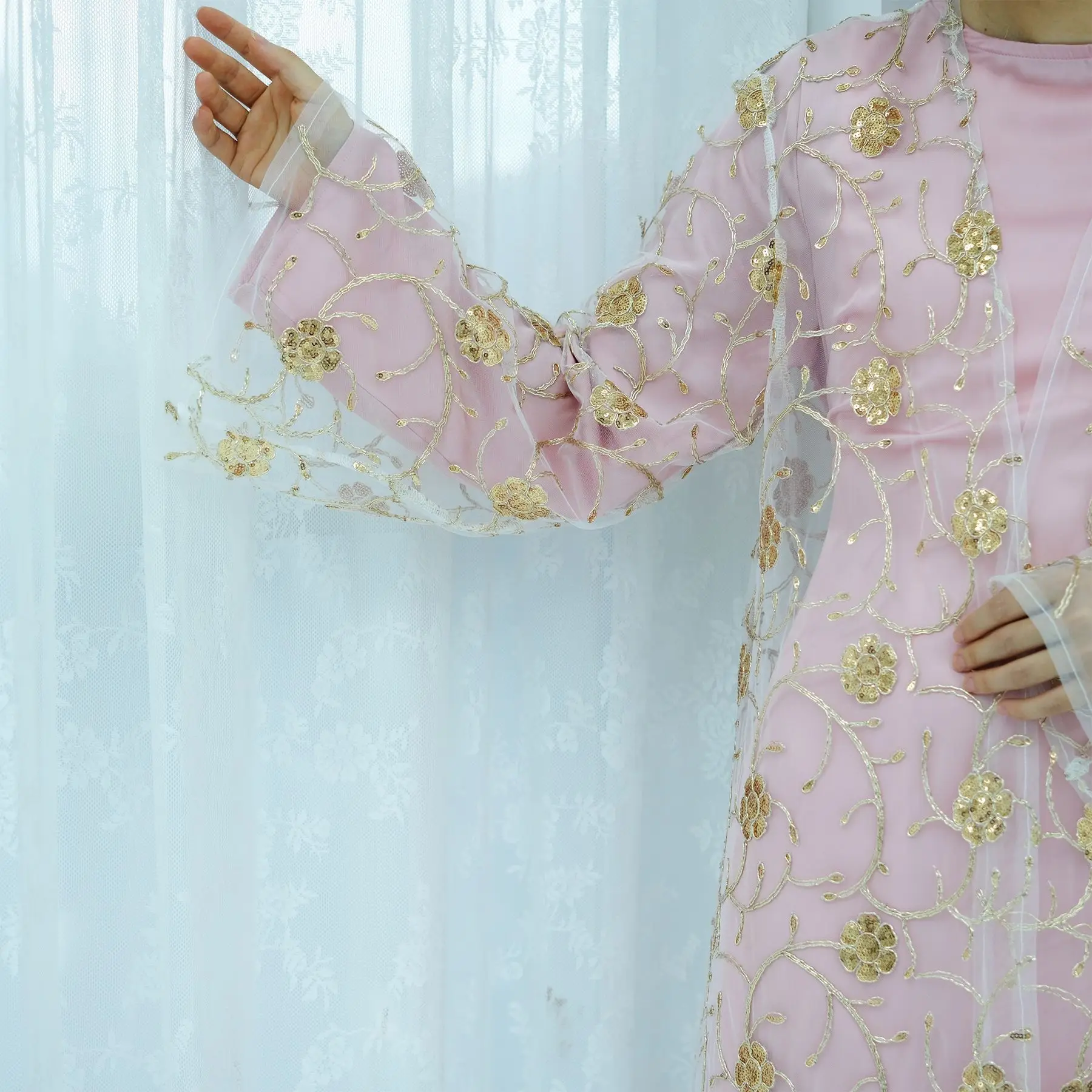 Muslimischer Netz-Kimono Cardi – Embroidery Kebaya Bewertung und Preis